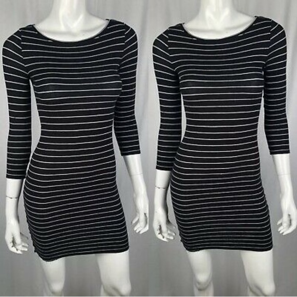 BCBGMaxAzria Dresses & Skirts - BCBG bodycon dress